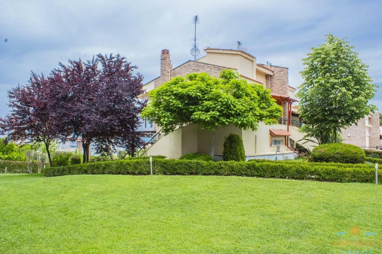 Sani Residence Villa Exteriér fotografie